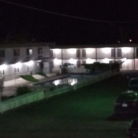 Road Runner Lodge Cortez Bagian luar foto