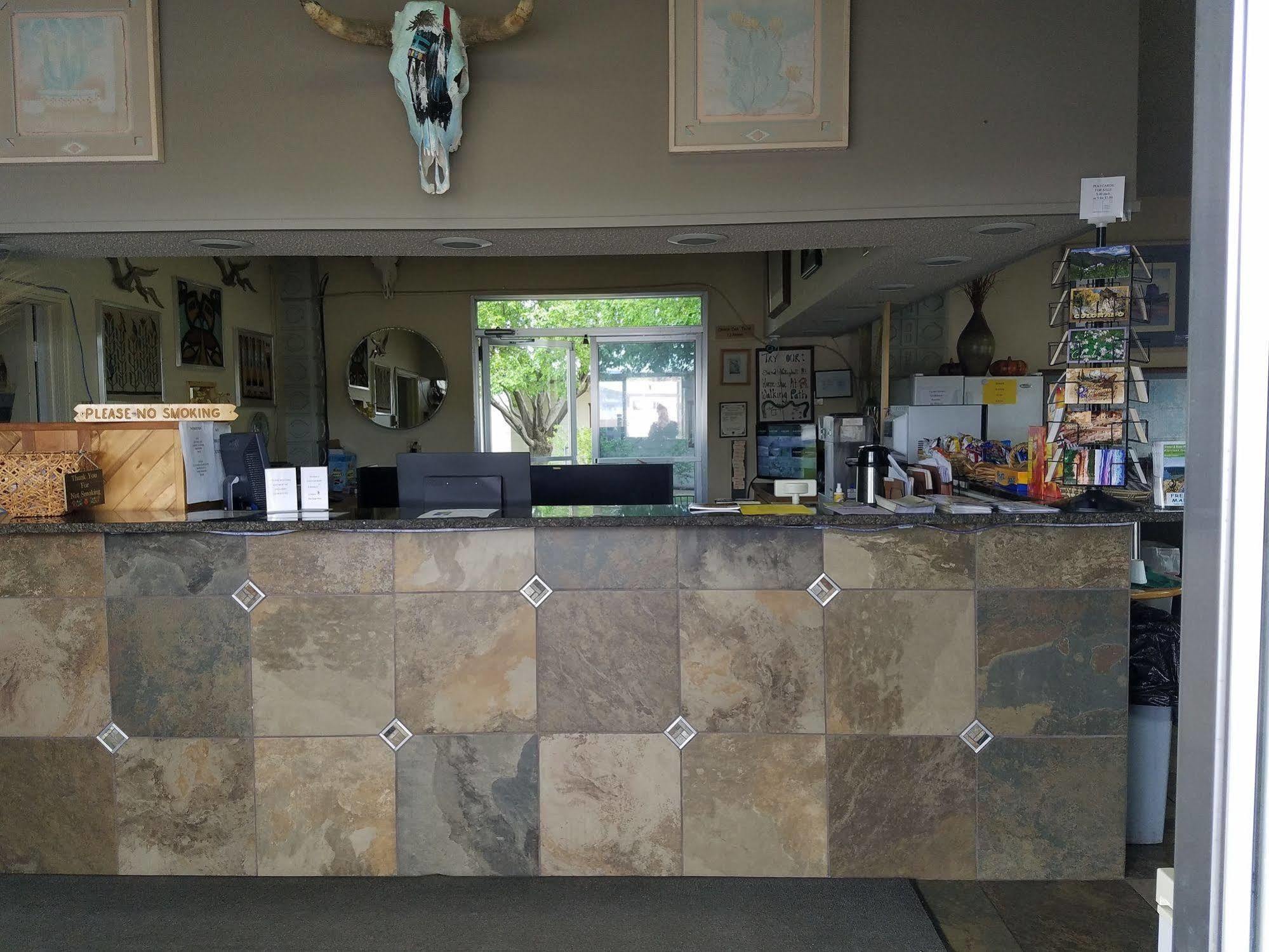 Road Runner Lodge Cortez Bagian luar foto