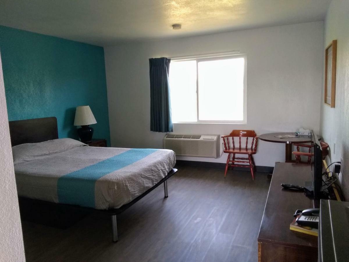 Road Runner Lodge Cortez Bagian luar foto